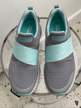 Skechers Women's Gray & Aqua Sneakers